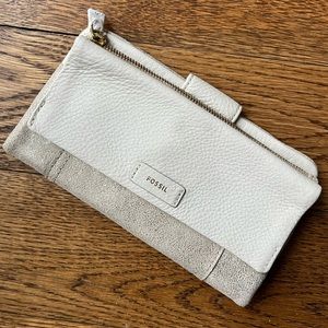 Fossil wallet NWT